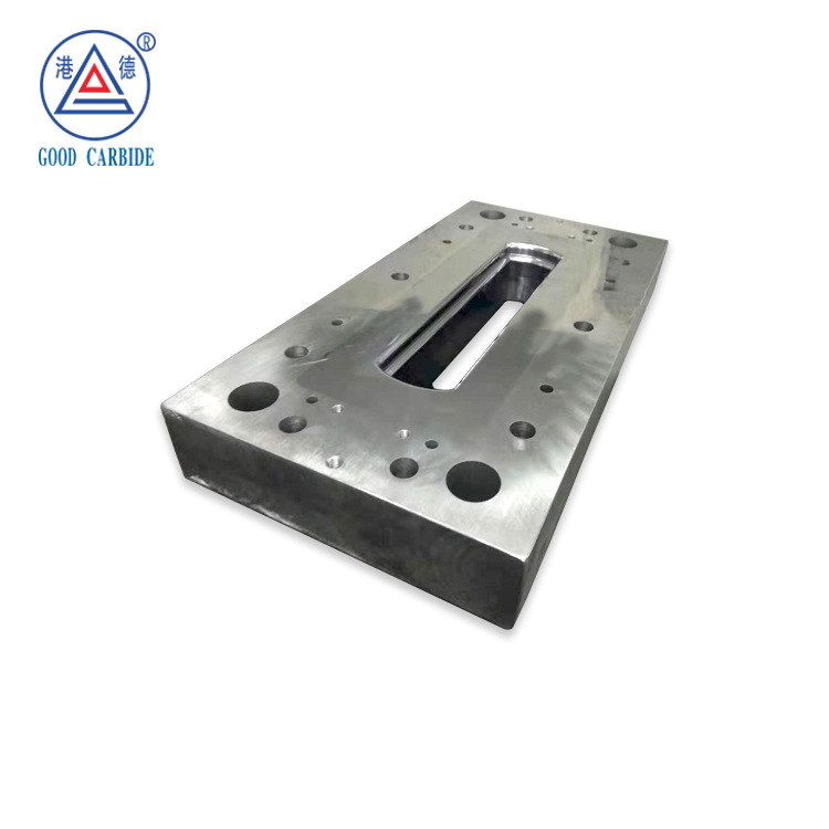 �Ǳ����ƷӲ�ʺϽ�����ģ ��ģ ��Ƕ�����ٸ����Ӳ�ʺϽ�ģ��