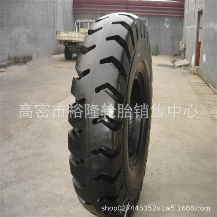E4工程轮胎 矿山轮胎24.00-35-49 港口轮胎 吊车轮胎18/21-33