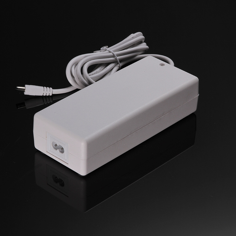 现货白色24V3A澳规SAA认证电源适配器 消毒器开关电源