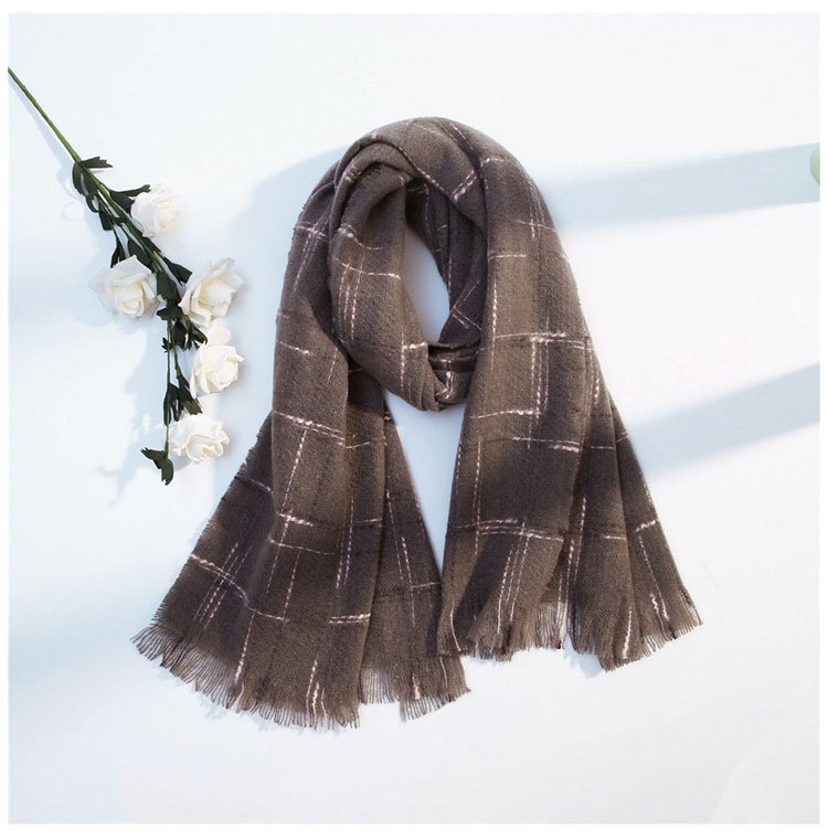 Meteor Rain Plaid Scarf Long Section Thickening Couple Acrylic Warm Tassel Shawl display picture 4