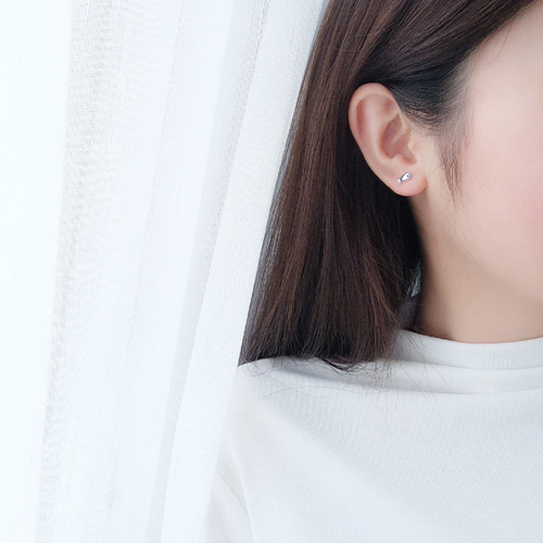 925 Pure Silver Cat Fish Ear Studs Korean Style CHIC Cute Minimalist Women's Cat Fish Asymmetric Silver Earrings Decorations