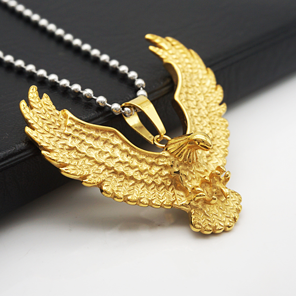 Manufacturers Sell Foreign Trade Europe And The United States Personalized Wings Eagle Golden Eagle Men's Pendant Titanium Steel Necklace