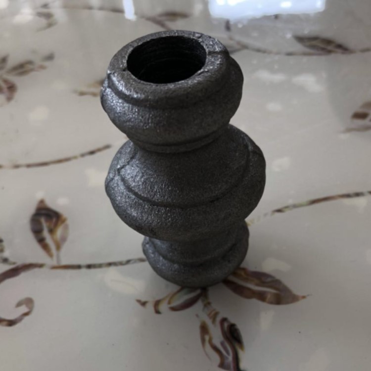 青岛厂家大批量加工生产多种样式锻造铁艺锻造矛头，矛尖，枪头