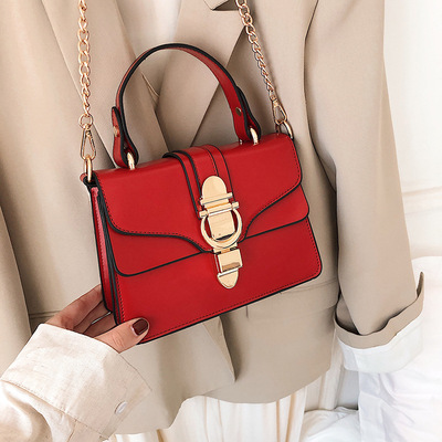 Manufactor Direct selling Korean Edition Versatile portable Bag 2019 new pattern fashion Lock catch One shoulder Inclined shoulder bag One piece On behalf of