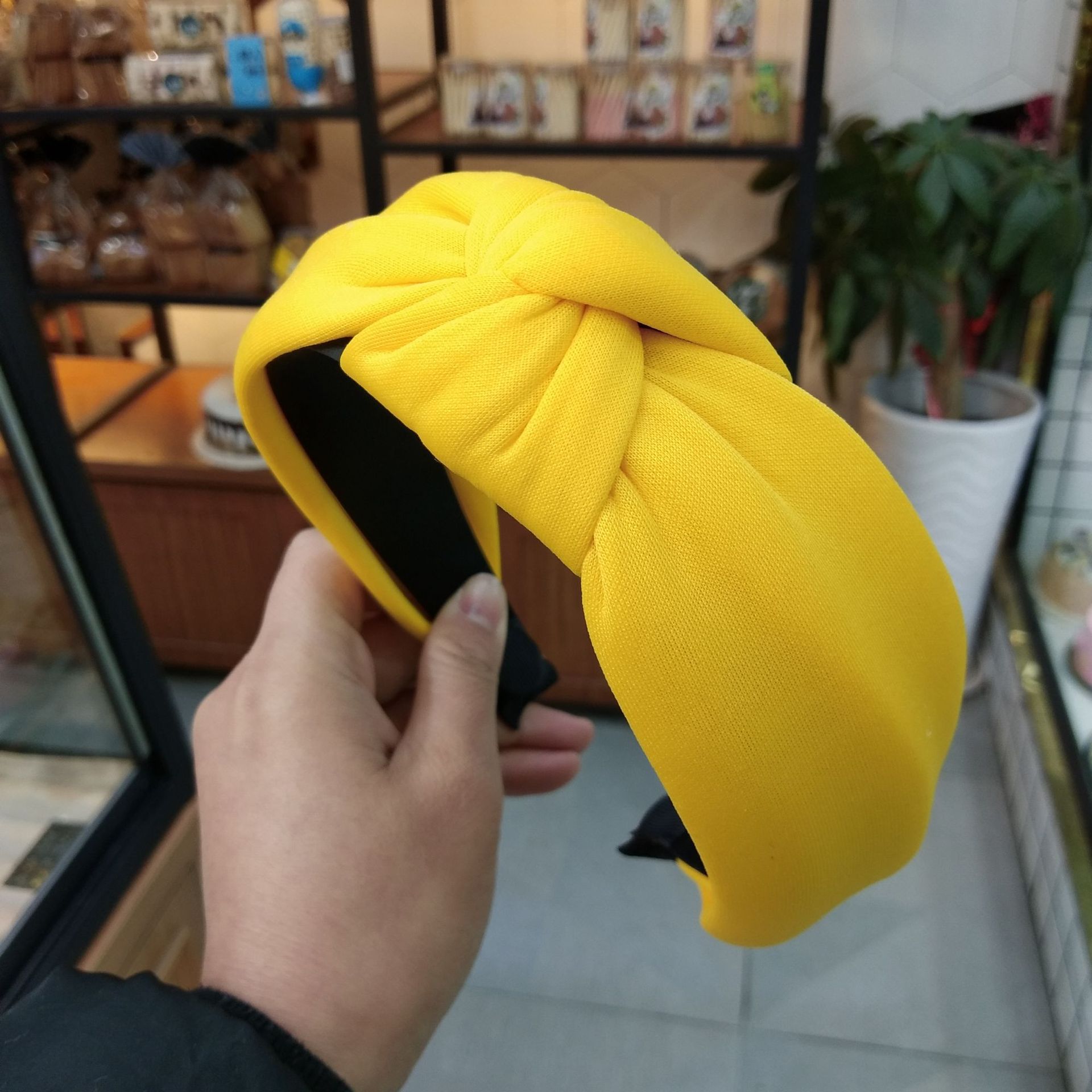 Korea's New Milk Milk Thickening Sponge High-end Fabric Hairpin Headband Wholesale Nihaojewelry display picture 9