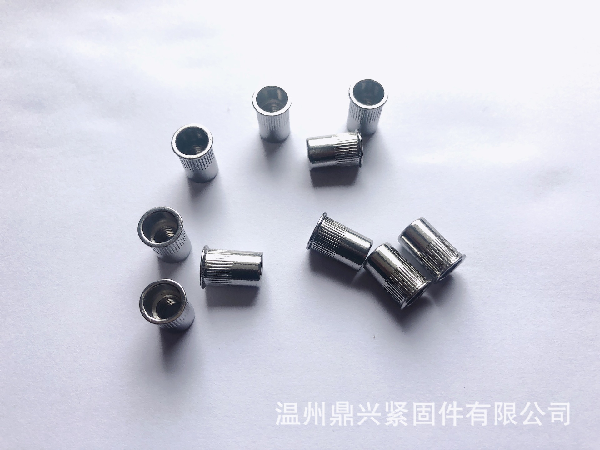 304铆接螺母 小头竖纹M8 护栏辣帽 电器螺母 家具螺母 电控柜螺母