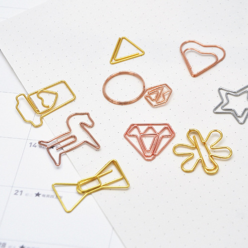 Manufacturer Direct Sale Metal Shaped Paperclip Airplane Diamond Heart Star Cherry Note Music Cute Little Flower Fresh Bookmark