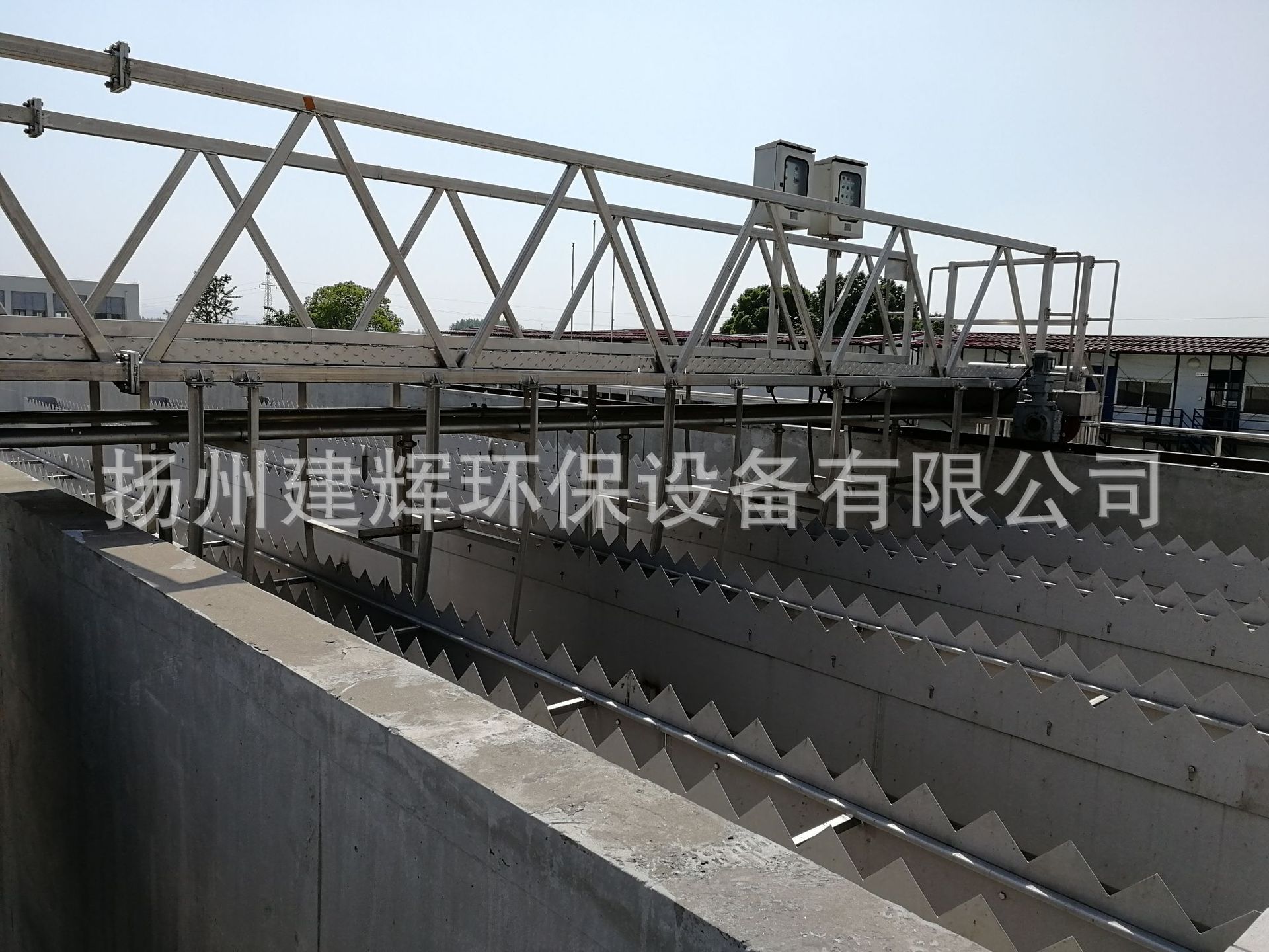 厂家供应 桥式吸砂机 移动桥式吸砂机 桁车式刮吸泥机