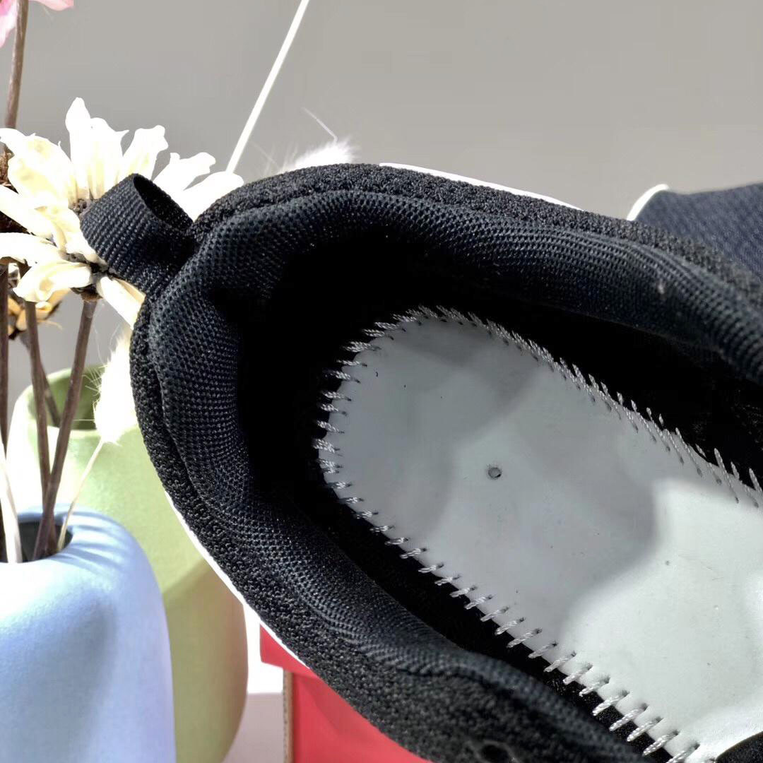 耐K~2019年休閑運動男女情侶款跑步網鞋透氣鞋廠家直銷壹件代發