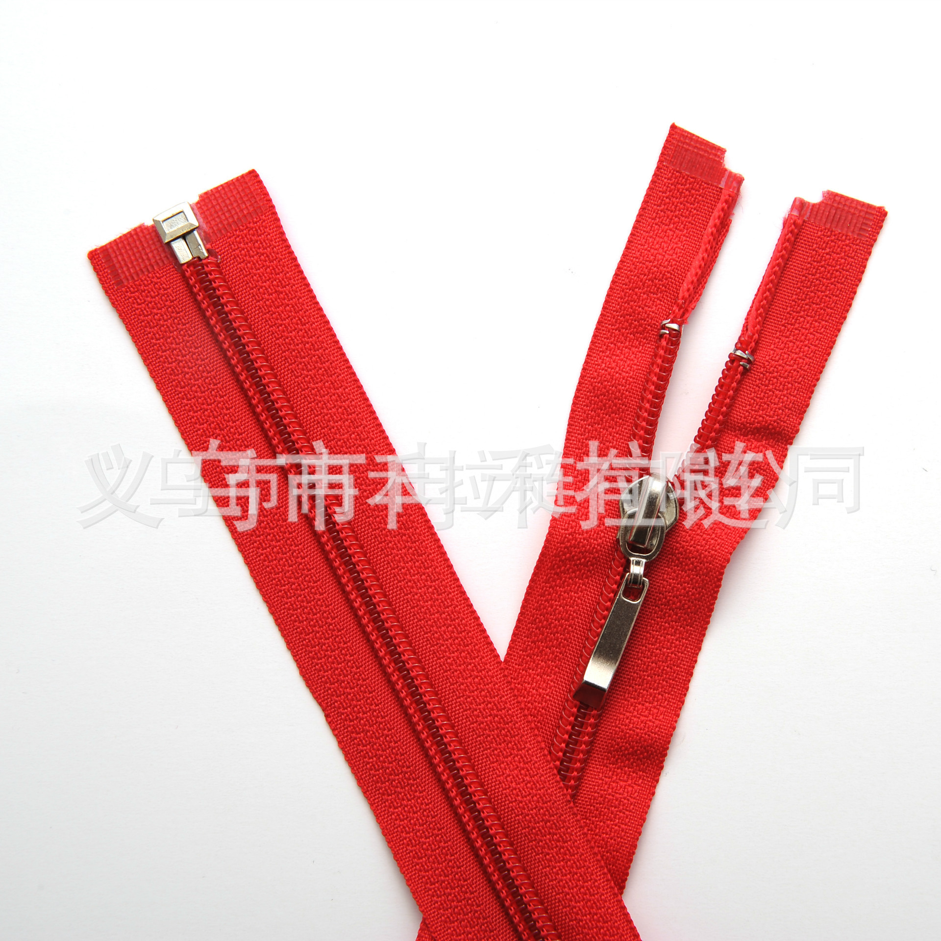 4044350308_1693691192