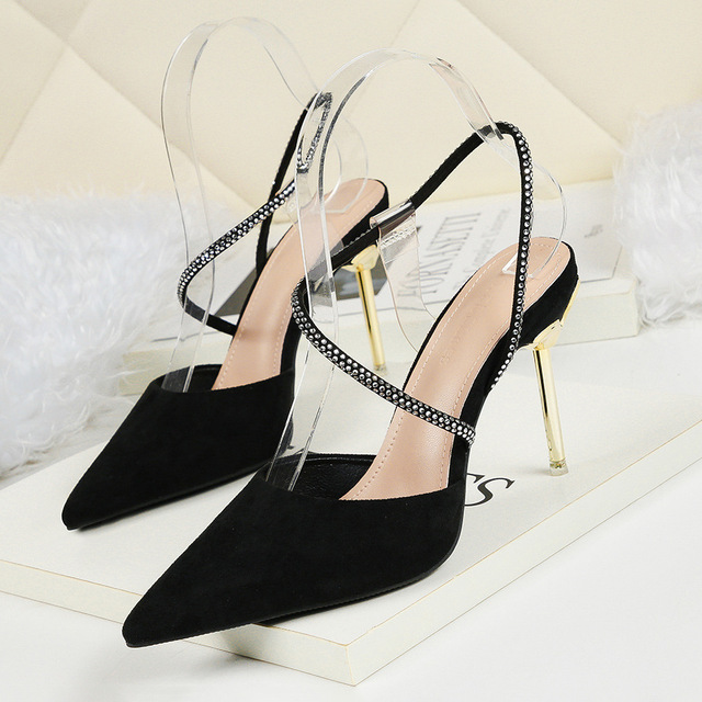 Sexy pointed shallow high-heeled Night Shop water drill sandals 