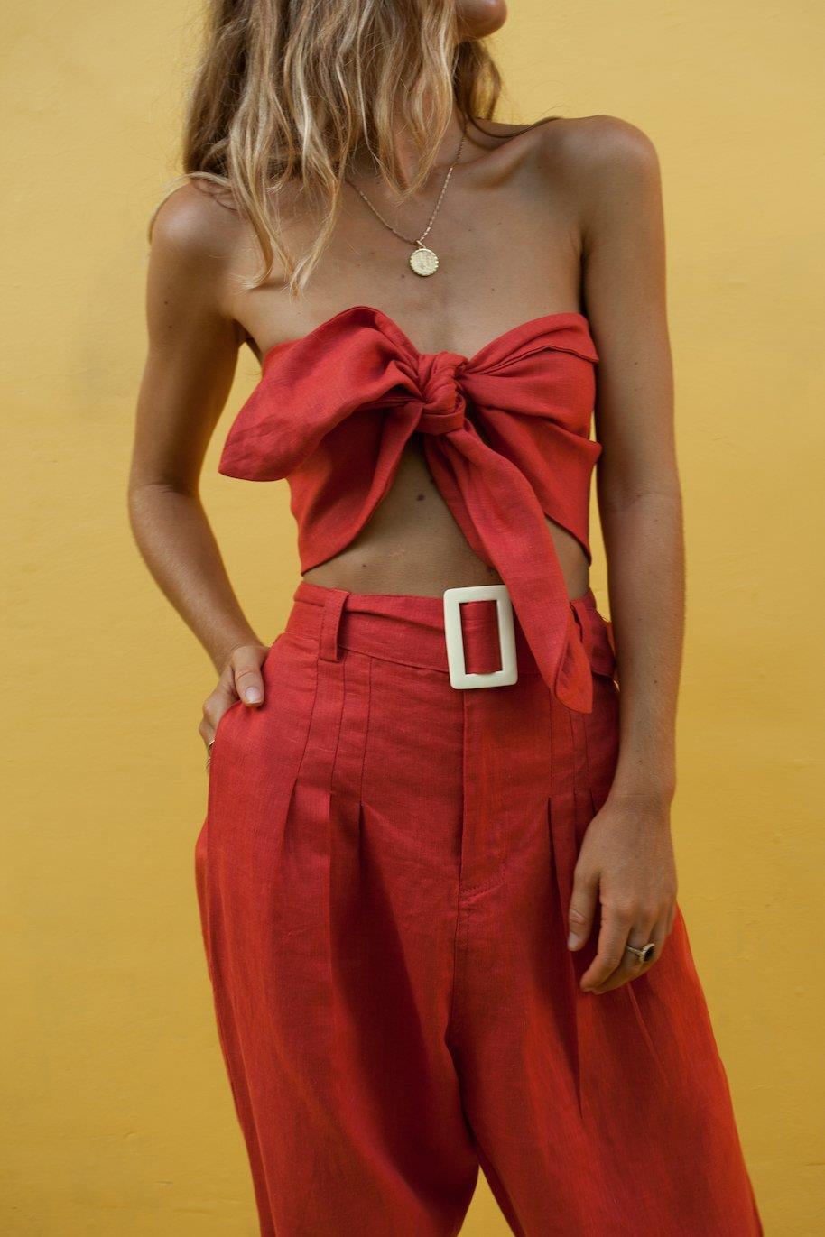 Costume femme en De la dentelle - Ref 3335248 Image 1