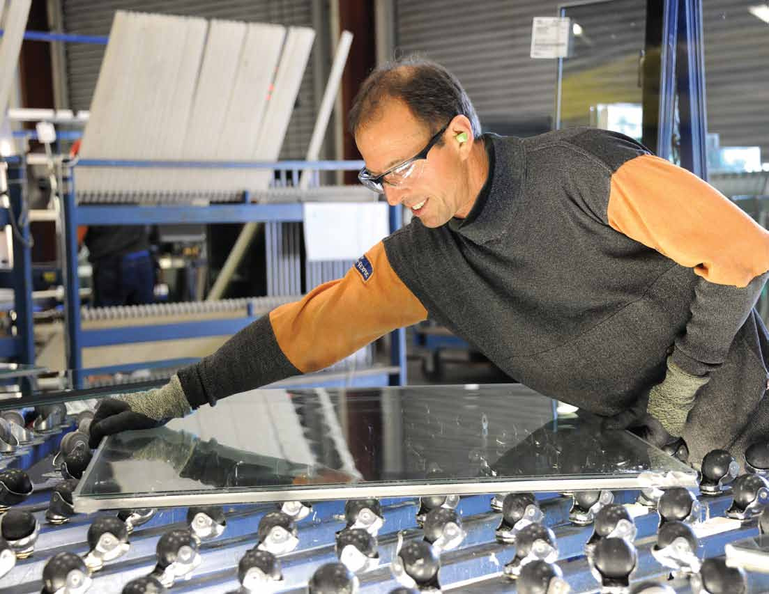 外贸批发新款PE防护服  玻璃厂啤酒厂汽修厂野外抗撕拉透气防割服