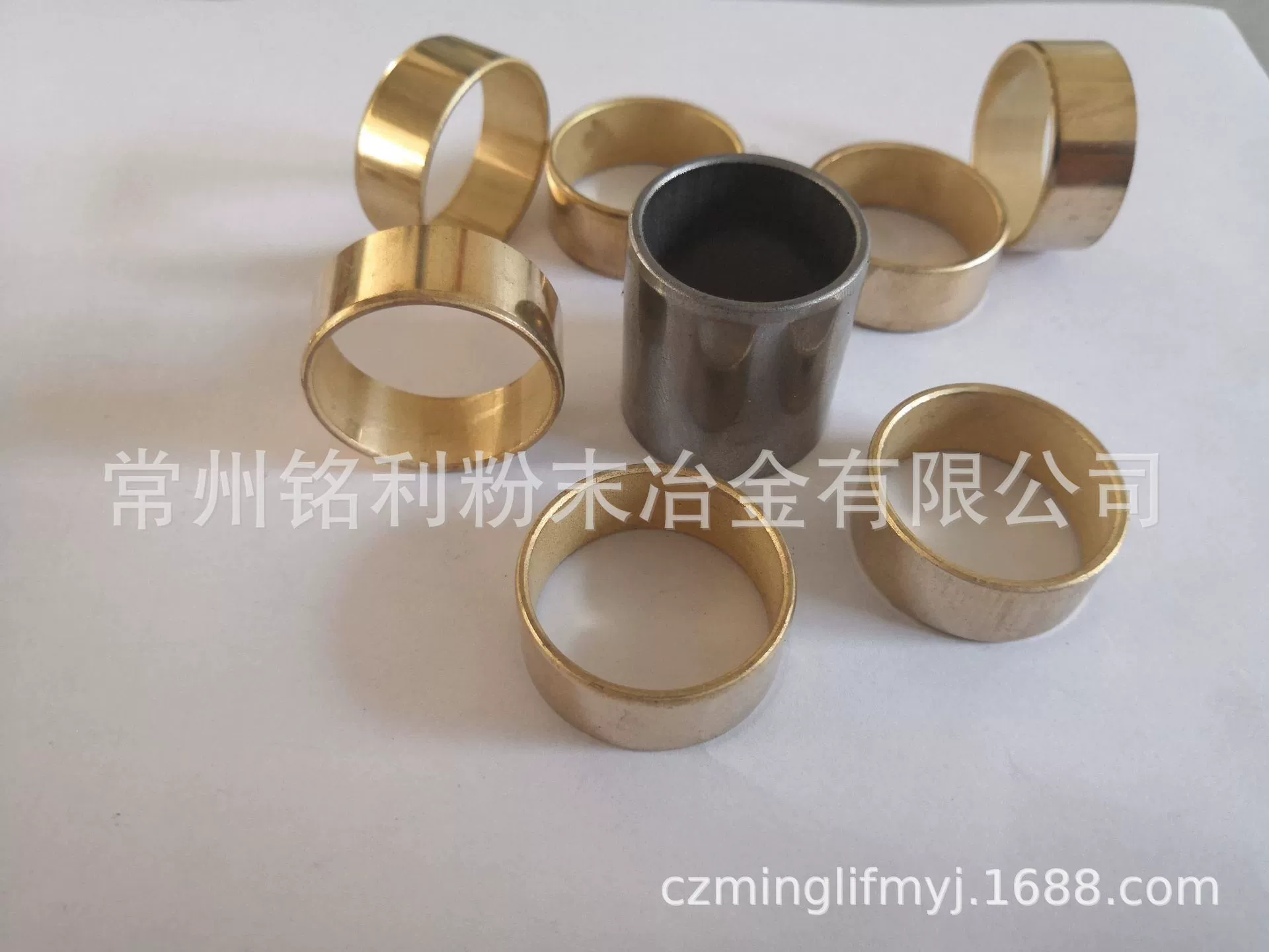 Производители подгоняют масляный подшипник порошковой металлургии, медную втулку масла порошковой металлургии, износостойкую Медь Механических Деталей