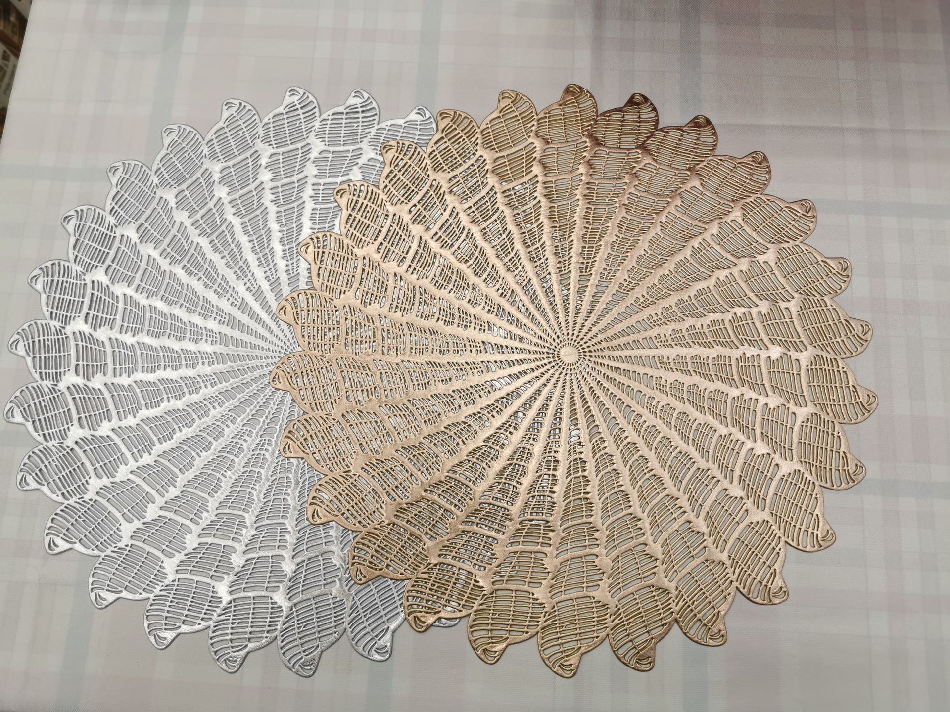 840BC428DF7ED8FC215433E574123D