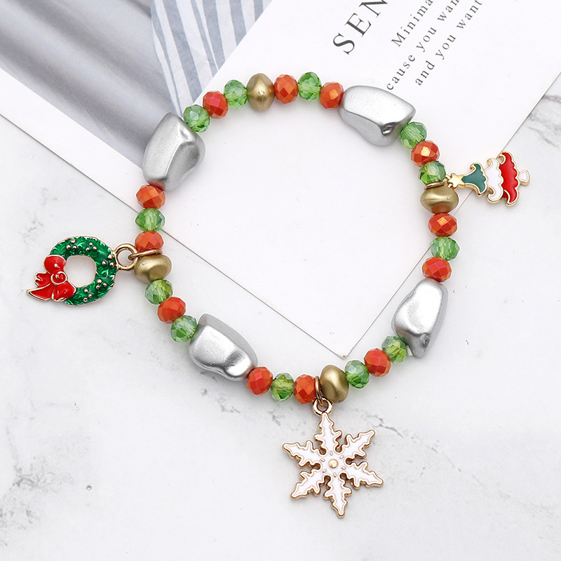 Großhandel Schmuck Weihnachten Schneemann Weihnachtsmann Anhänger Farbe Perlen Armband Nihaojewelry display picture 1