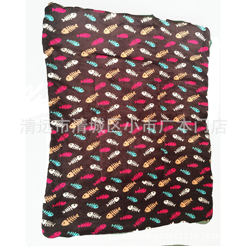 Pet coral velvet mat, kennel mat, blanket, cat and dog mattress, cat sleeping den, cat mat, pet blanket, suitable for all seasons