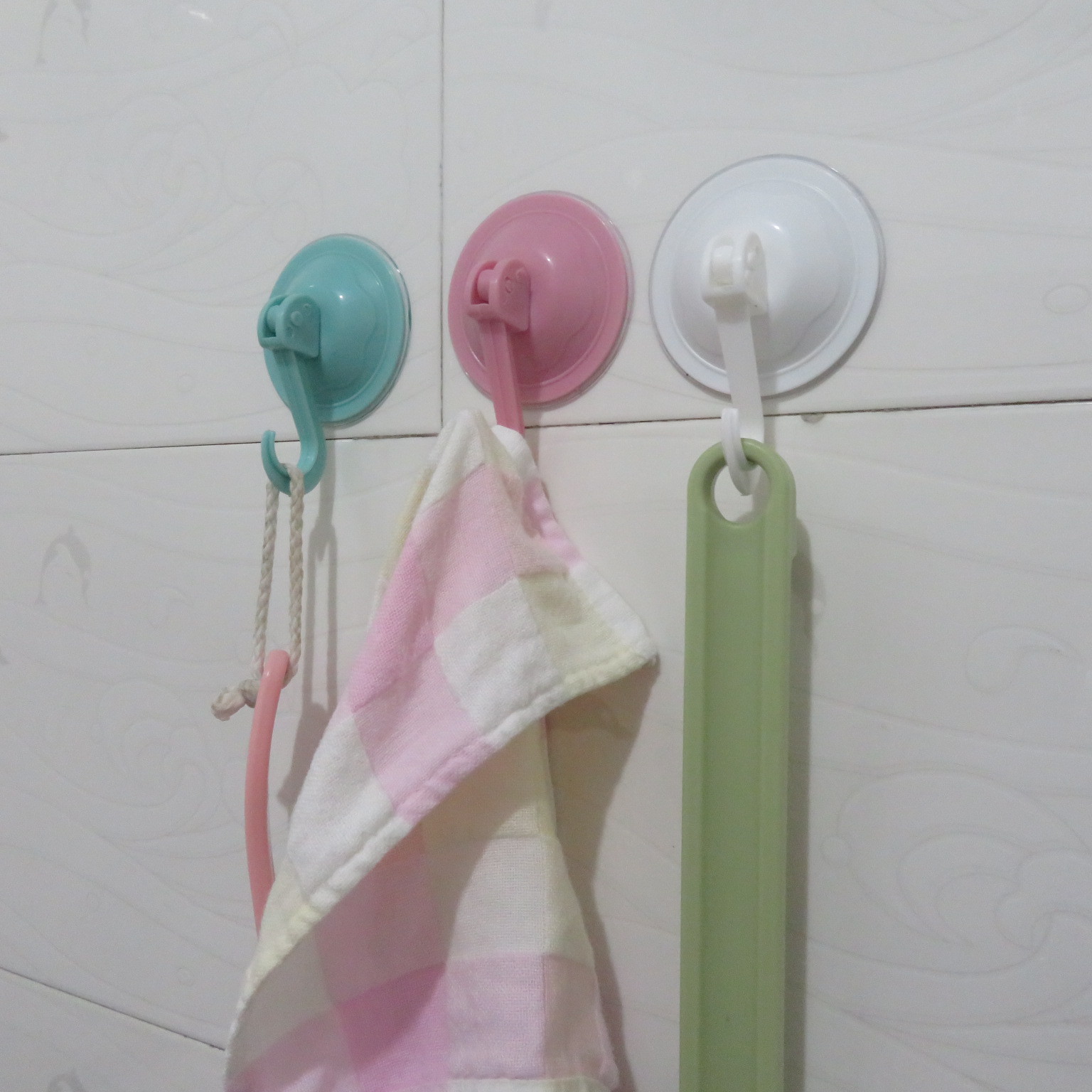 Suction Cup Hook Image 3