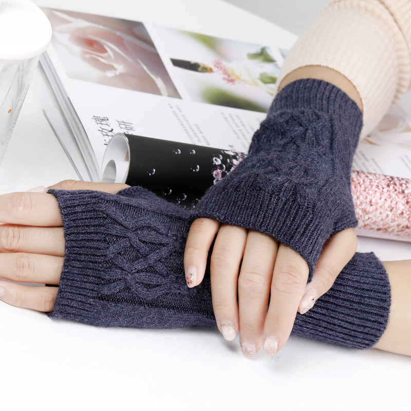 Wool Half-Finger Gloves Women's Finger-Free Wool Short Wrist Bracer for Students Writing Warm Knitted Gloves in Autumn and Winter Wool Half-Finger Gloves Women's Finger-Free Wool Short Wrist Bracer for Students Writing Warm Knitted Gloves in Autumn and Winter
