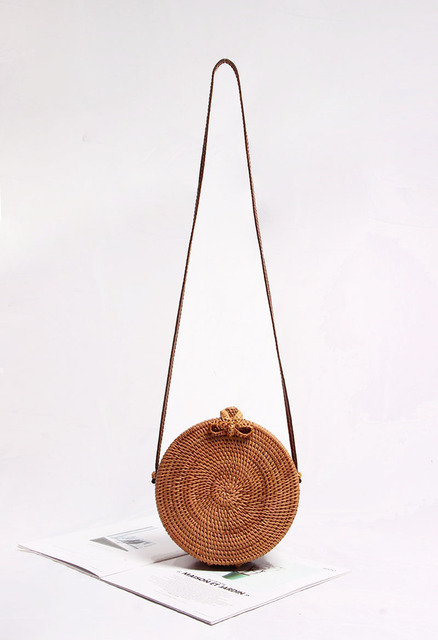 Straw-woven rattan-woven natural hand-woven round cakes for tourism and vacation