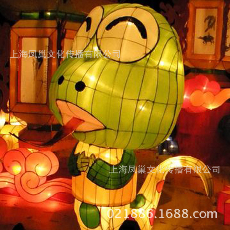 �������绨�Ƶ���չʾ��ʥ���ڻ�������װ�ε������������ֱ��