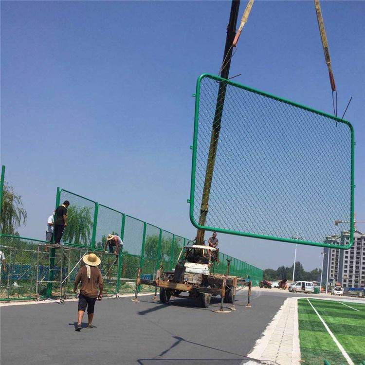 球場(chǎng)防護(hù)圍欄網(wǎng)