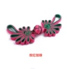 Rose red + green * A pair of buttons, about 10CM * Flower shape * Hemming