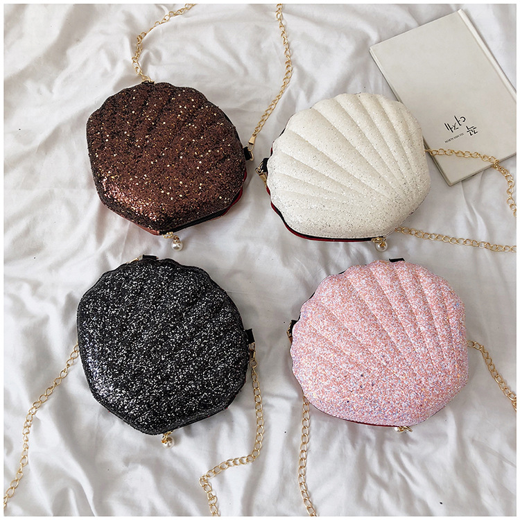 Women'S Gender Vacation Style Shell Shape Small Size White Black Brown Pvc Pu Leather Solid Color Shell Evening Bags