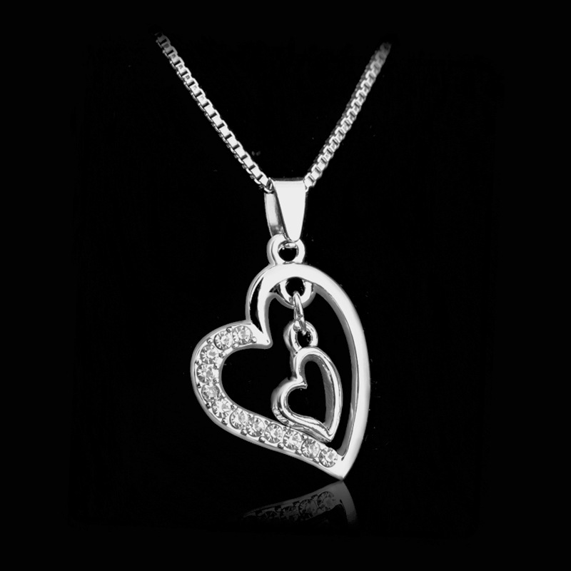 Necklace Clavicle Chain Fashion Creative Mother's Day Gift Double Love Diamond Necklace Wholesale Nihaojewelry display picture 5