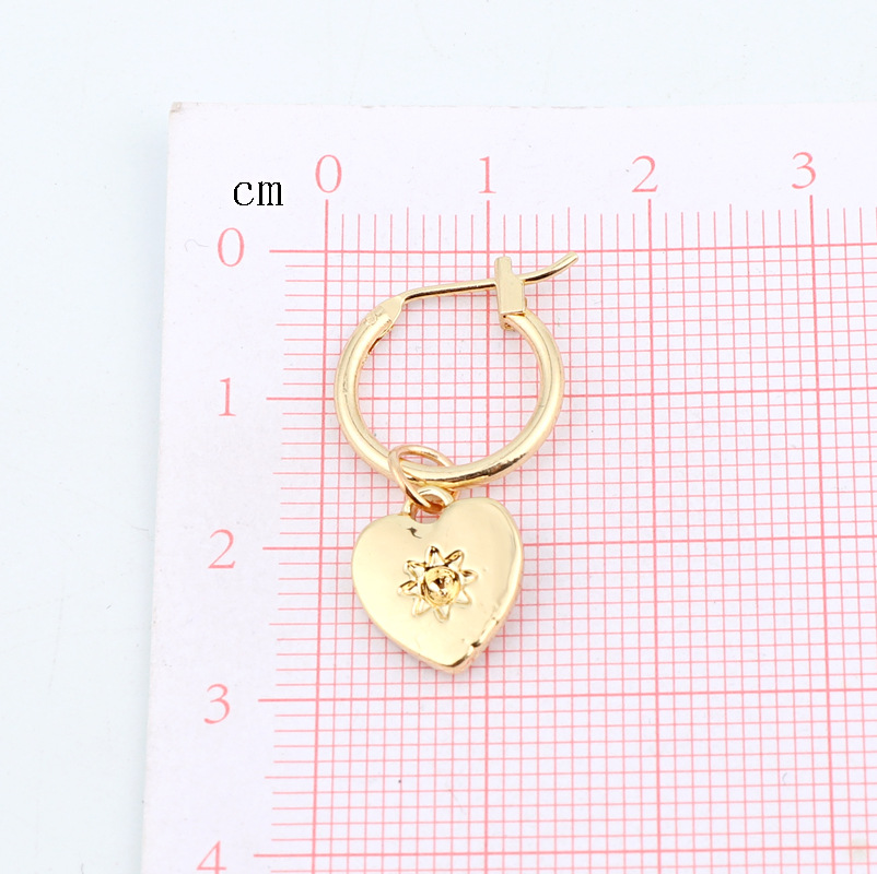 10g Weight No Inlaid Inlay Material Earrings Classification Travel, Festival Occasion Alloy Material Heart Pattern Women'S Gender Simple Style Style White, Gold Color Simple Style Heart Alloy No Inlaid Drop Earrings 无