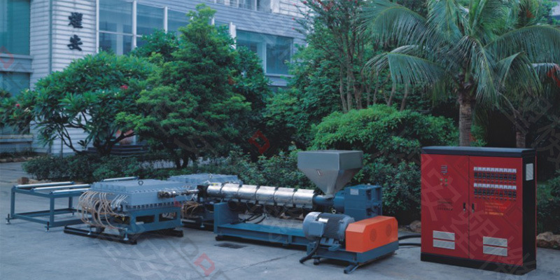 燿安装备供应ABS；PP；PE厚板挤出设备板材挤出机塑胶板机器