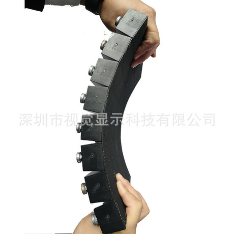 户外圆柱屏 户外软屏体 室外高清圆柱弧形LED屏 防水软屏体p3.81