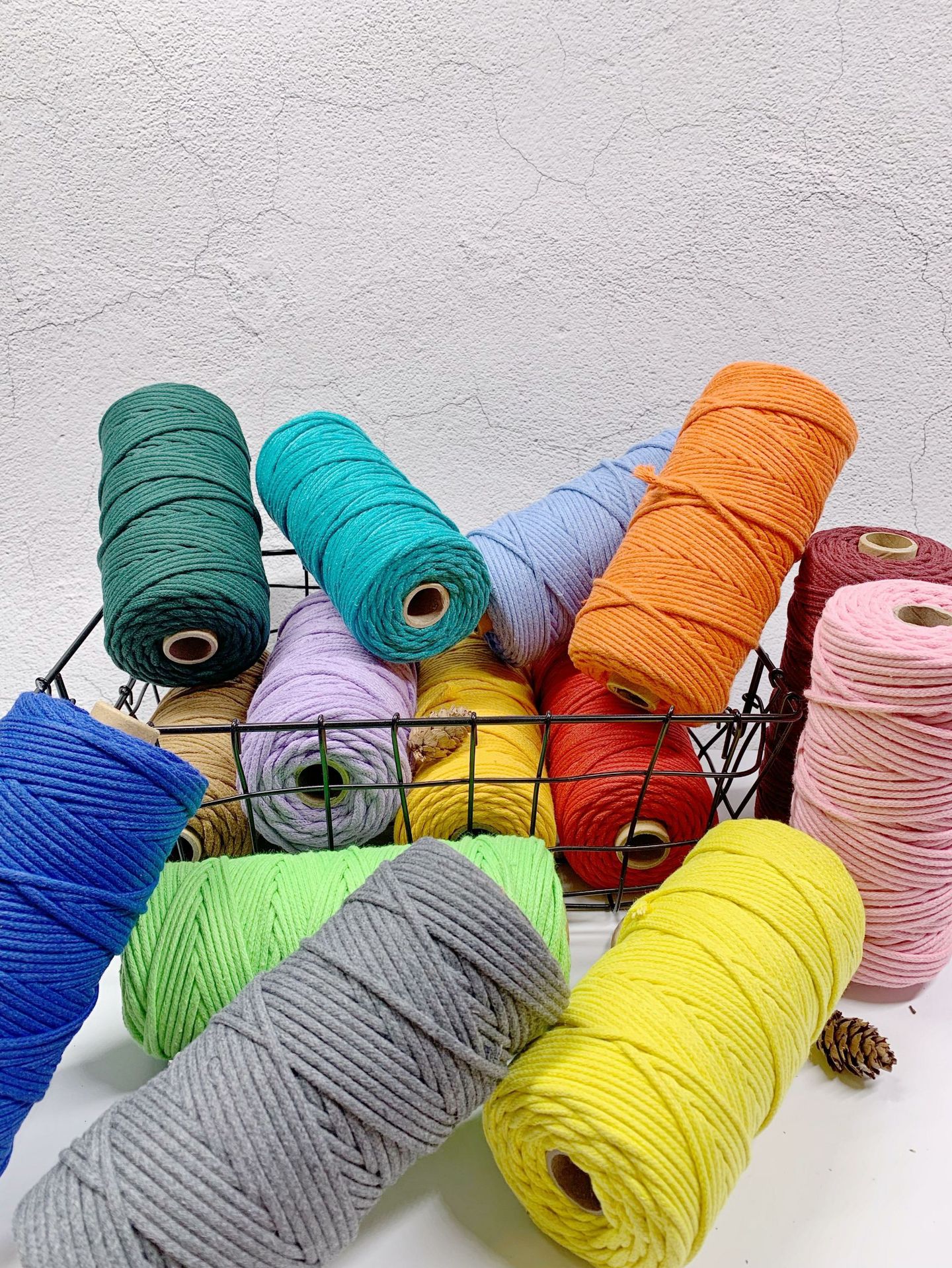 3mm彩色包芯棉绳挂毯材料中粗包diy手工编织圣诞节日彩色装饰棉绳