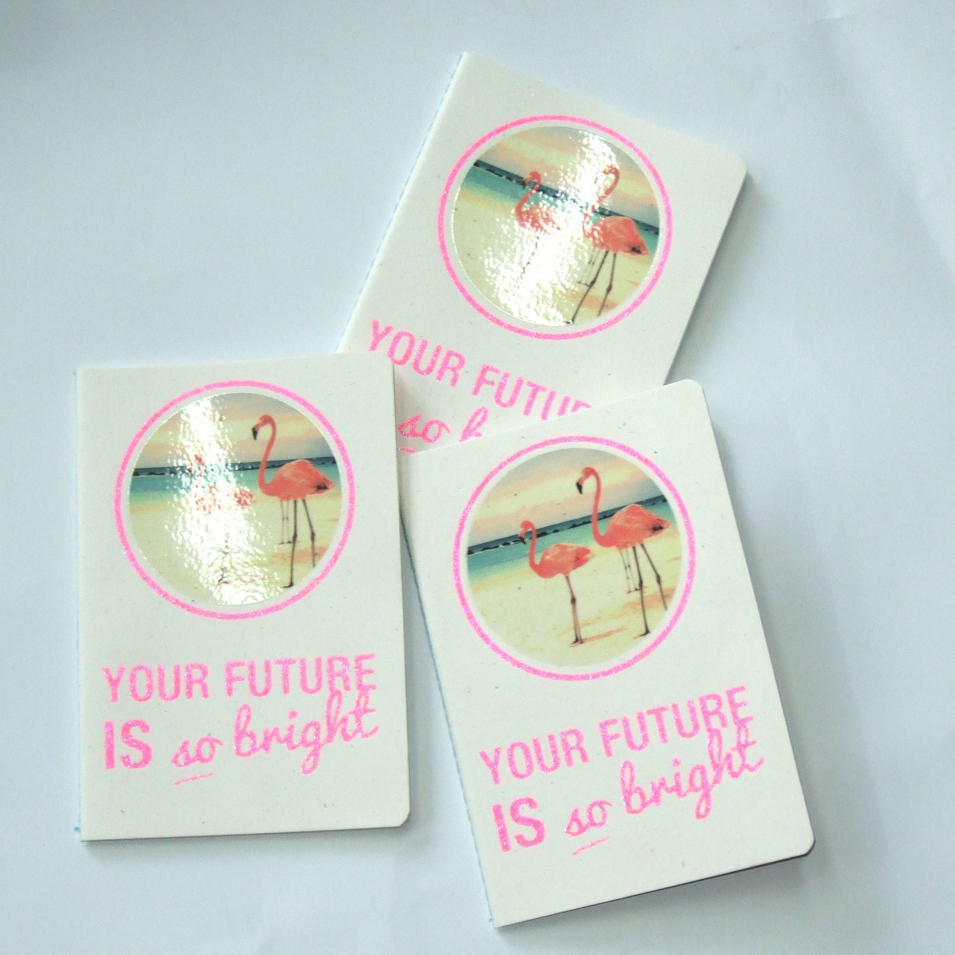 车线笔记本红UV8