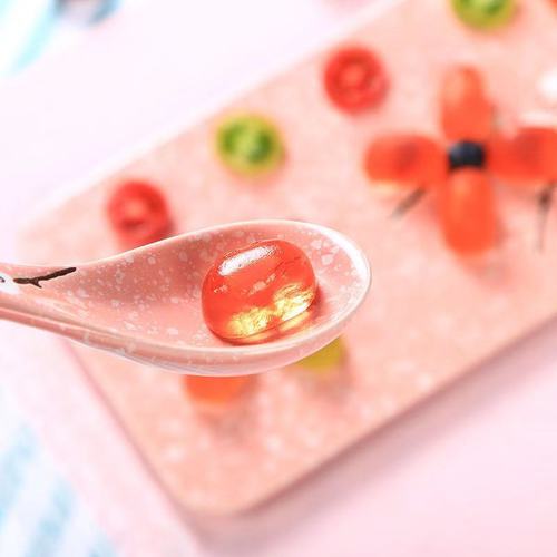 Fruit-flavored sandwich popping gummy candies imported from Rusheng casual children's snacks Little Bee Liquid Juice QQ Candy