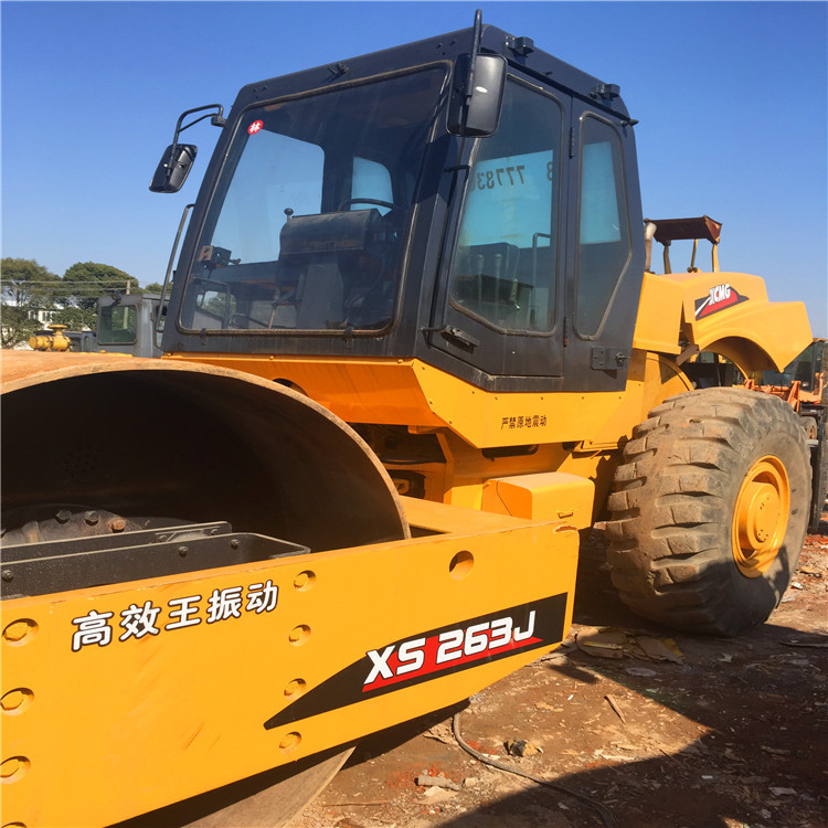 900 horas de trabajo 26 toneladas de rodillo de vibración 22 toneladas de rodillo de carretera de XCMG