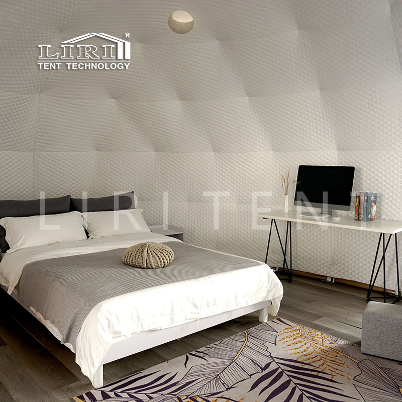 ���������ǿվƵ����� ��ɫҰ����������Ӫ�� ��ɫ¶Ӫס������