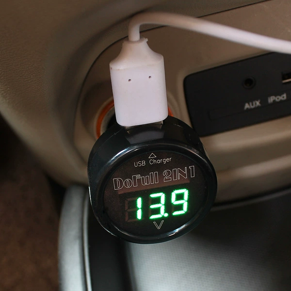 PV зелёный дисплей (авто USB + вольтметр)