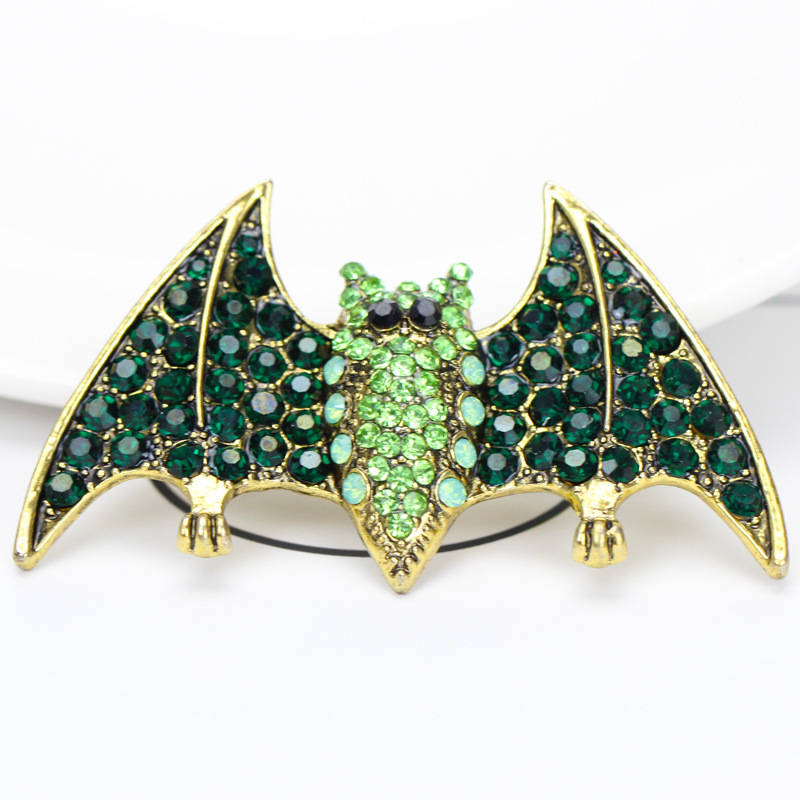 Korean High-grade Bat Brooch Simple Brooch Scarf Buckle display picture 2