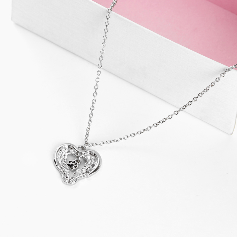 fashion creative fashion love wings wing empty dog paw pendant necklace  nihaojewelry wholesale