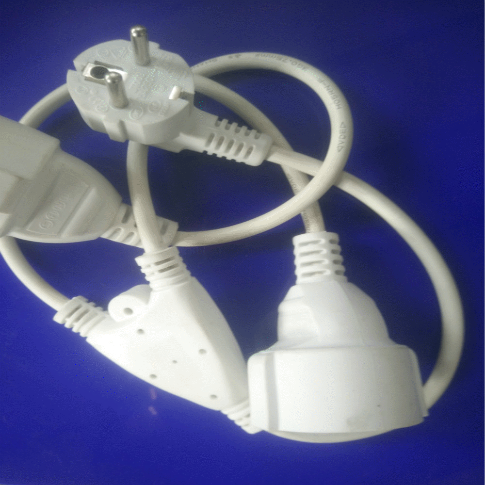 商家制造欧标插头·插座三通电源线