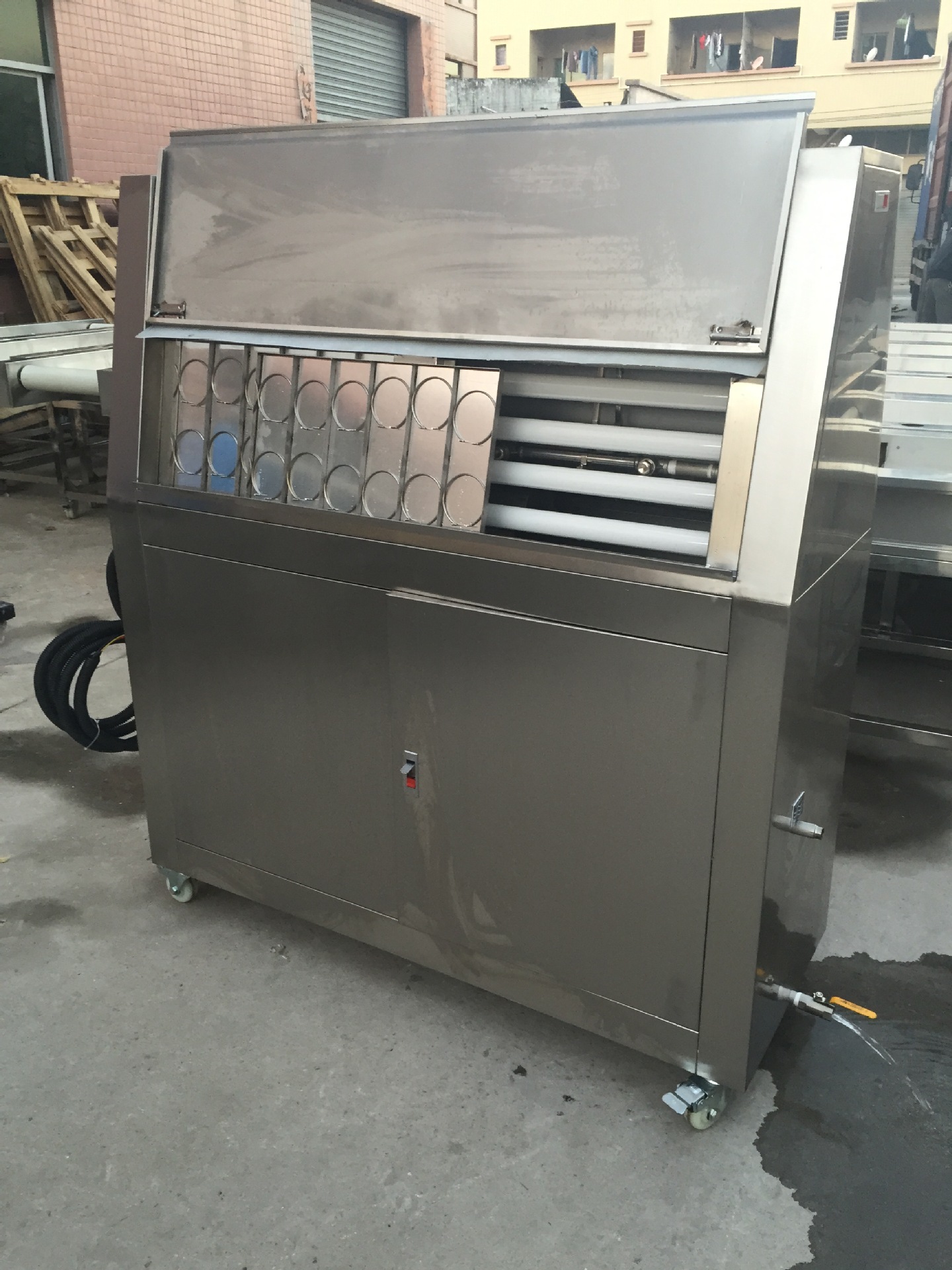 厂家直供紫外线老化箱UV老化试验测试设备欢迎来电咨询