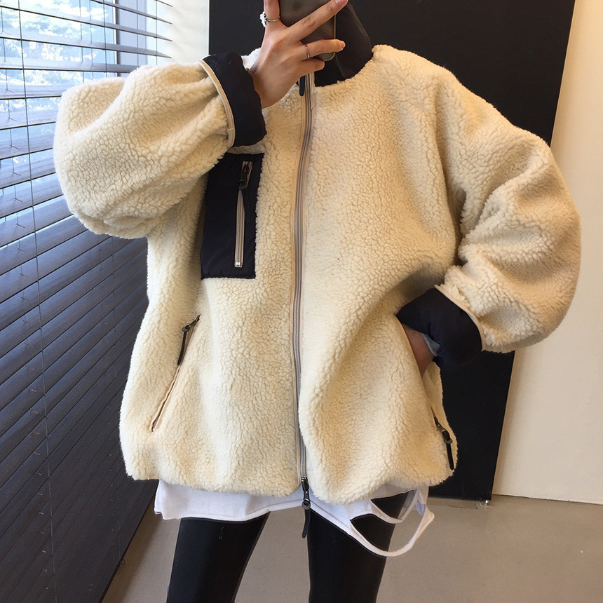 Women's Lamb Wool Coat With Pocket Detail And Stand Collar_voghion.com