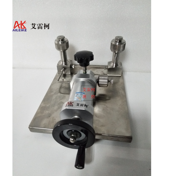 台式细微压泵压力校准台检测仪便携式手动压力源信号发生器