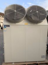 二手库存约克风冷模块（小水机）中央空调24.5KW/10匹