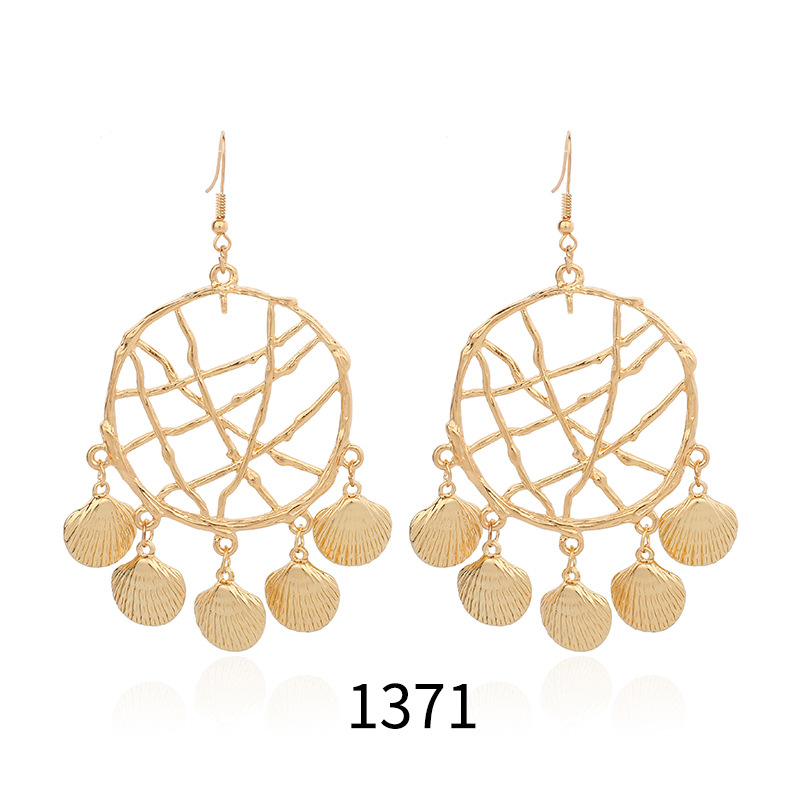 31g Weight Earrings Classification Wedding, Travel Occasion Women'S Gender Inlaid Shell Design Fashion Style Fashion New Small Starfish Pendant Geometric Circle Conch Shell Alloy Earrings 2