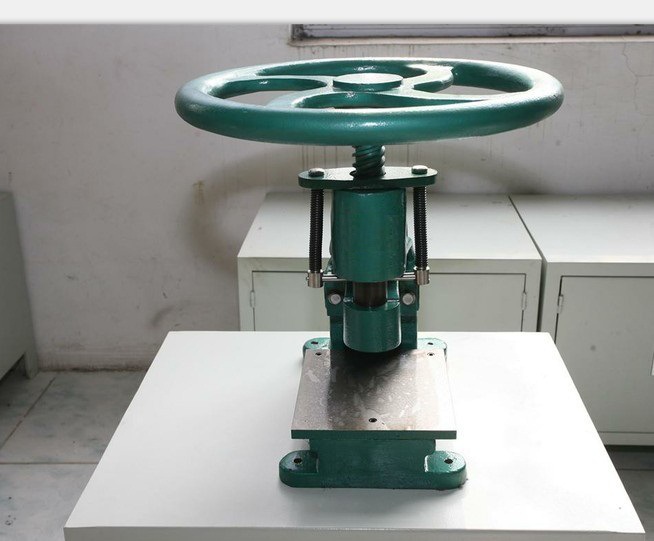 北京恒奥德手动冲片机