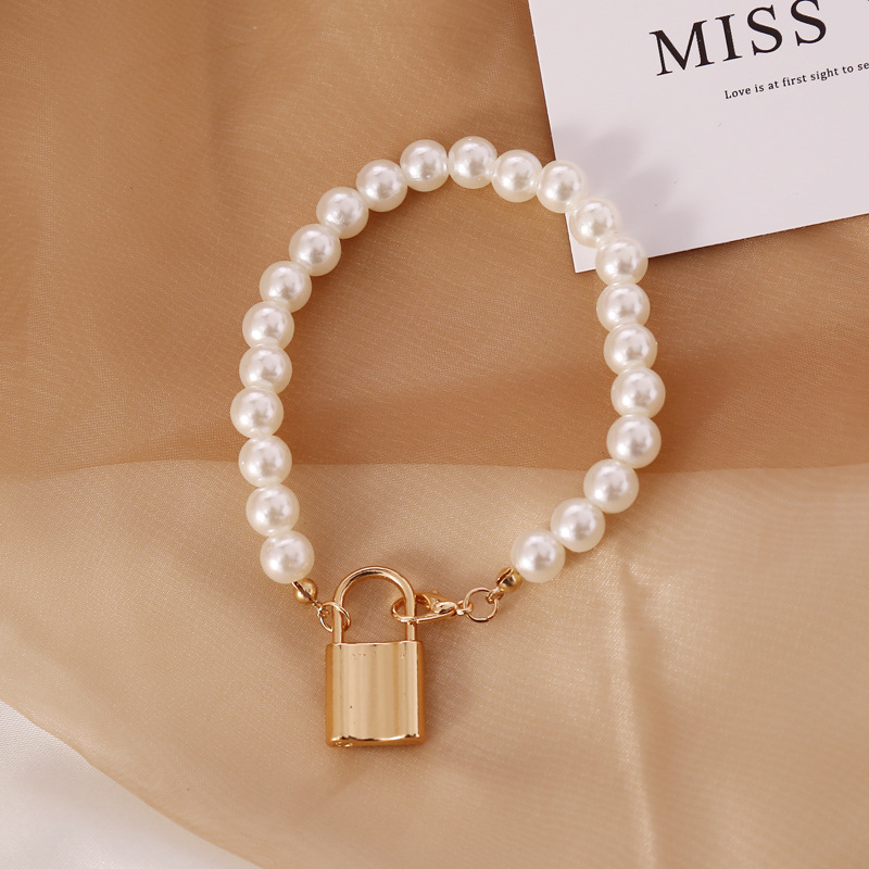 Fashion pearl lock necklace bracelet set