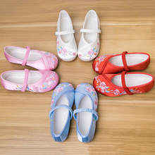 厂家直供儿童绣花鞋女童老北京布鞋中国风学生表演出古装汉服鞋子