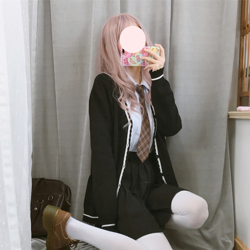 Wholesale college style tie-free JK/DK uniforms for men and women couples Japanese-style student uniforms lazy ties